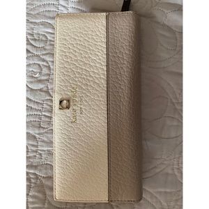 KATE SPADE ♠️ WALLET ♠️